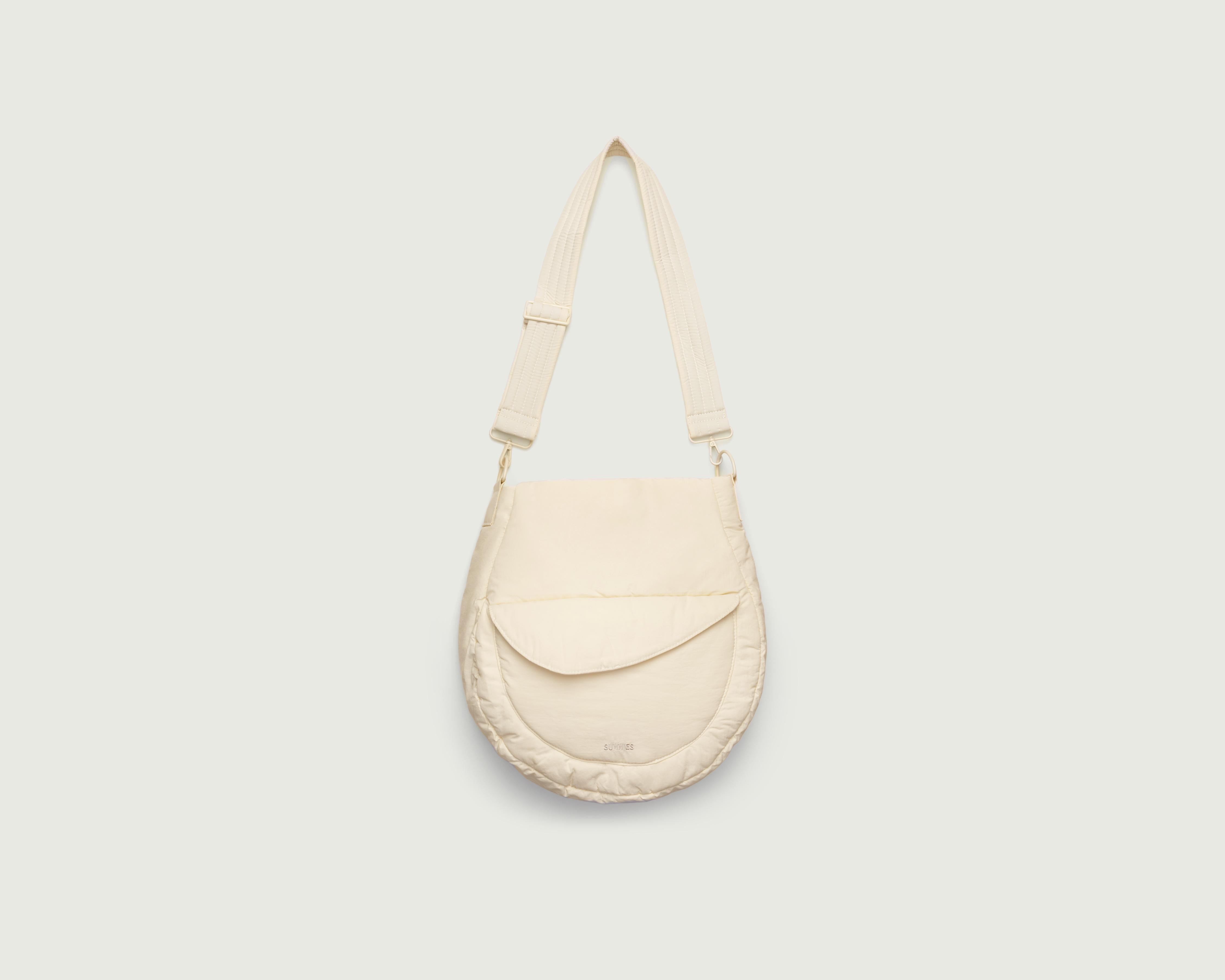 Burrata::Bucket Bag  white  front