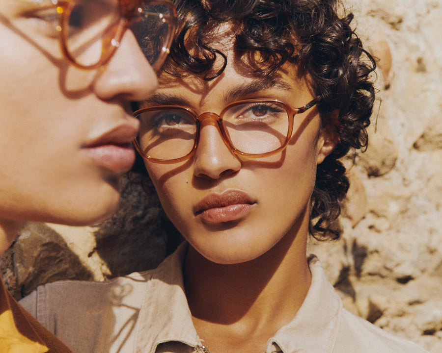 women Daria Eyeglasses square red castor seed