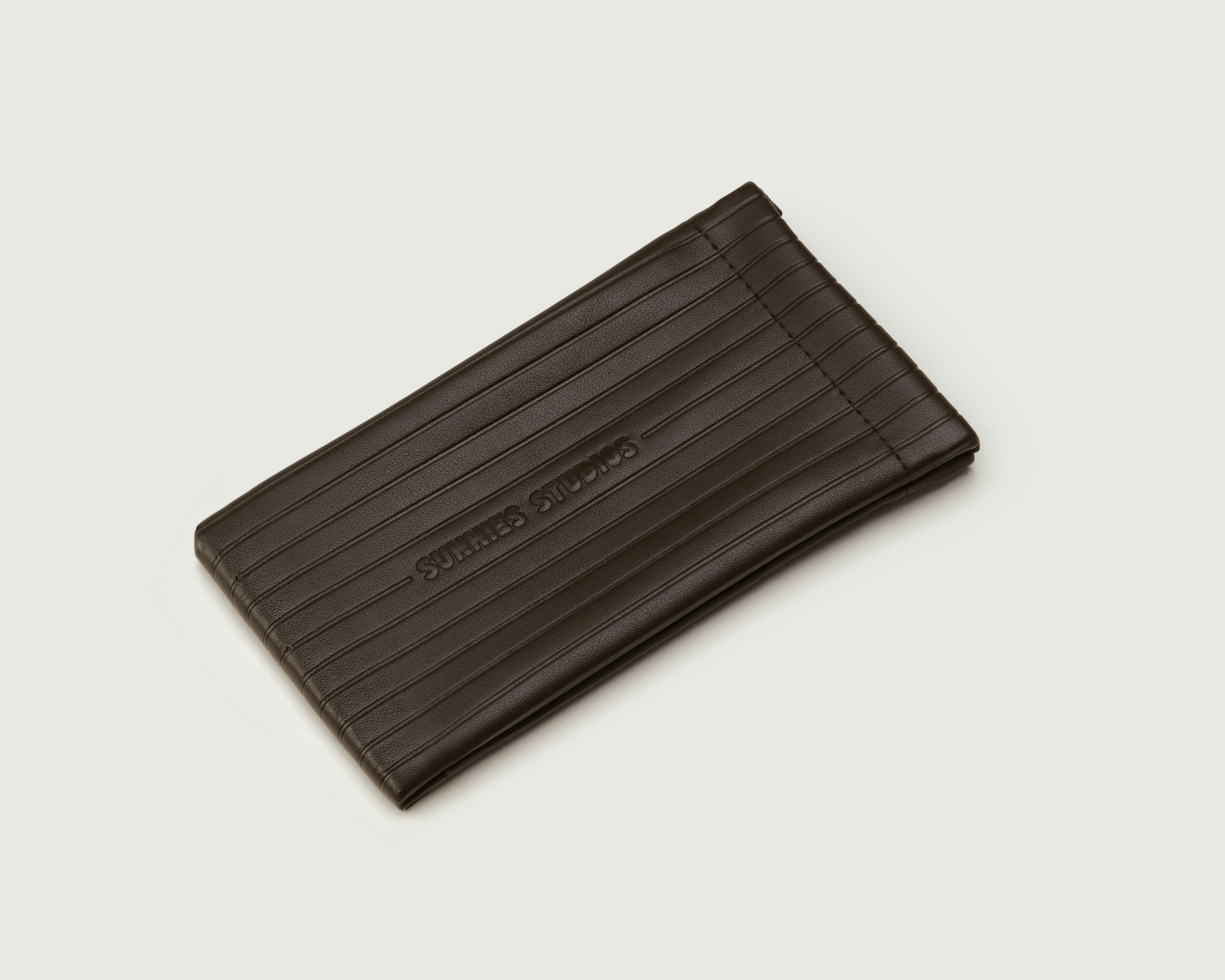 Ganache::Ribbed Sac Eyewear case brown  front diagonal