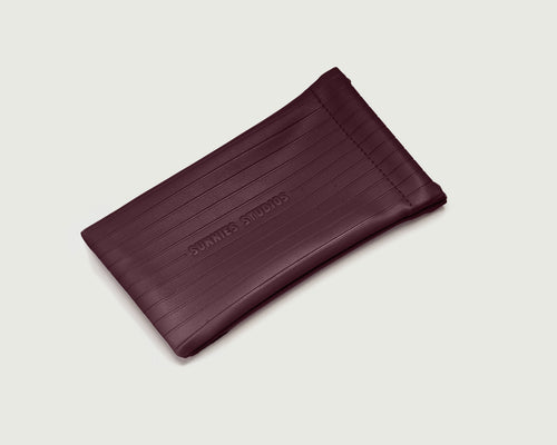 Robin::Ribbed Sac Eyewear case maroon  front diagonal